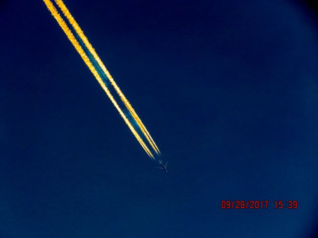 Boeing 747-400 (G-BYGF)