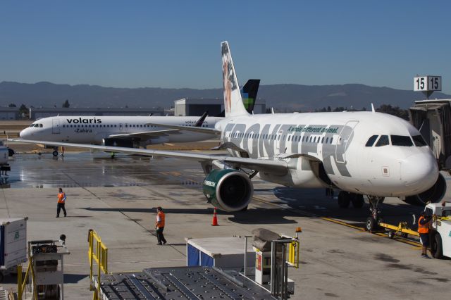 Airbus A319 (N920FR)