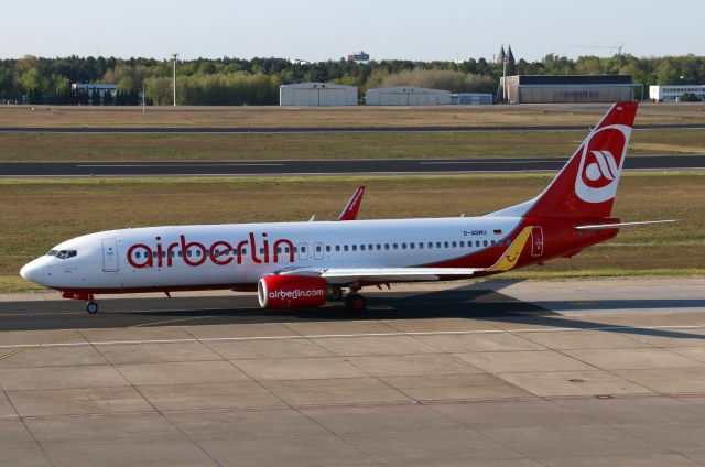 Boeing 737-800 (D-ABMU) - with TUI winglet