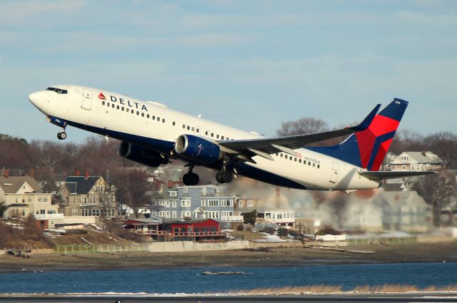 Boeing 737-800 (N376DA) - DL 300 to Seattle departing on 33L