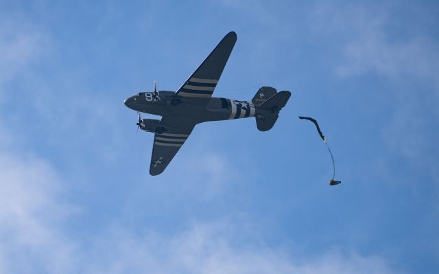 Douglas DC-3 (N150D)