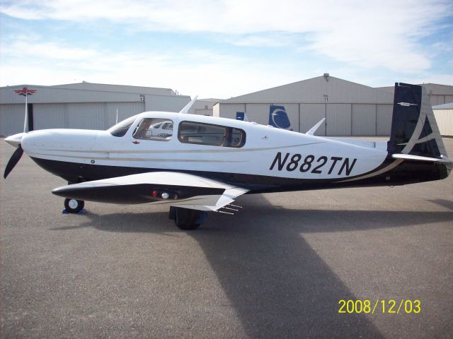 Mooney M-20 Turbo (N882TN)