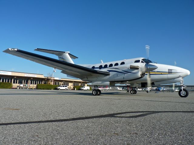 Beechcraft Super King Air 200 (N50HV)