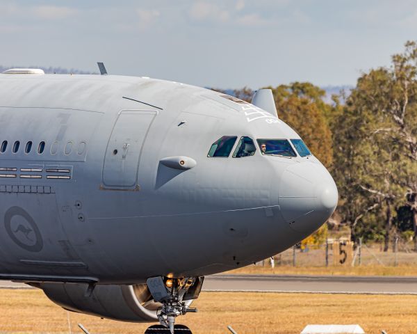 Airbus A330-200 (A39004)