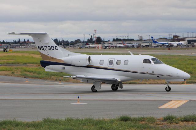 Embraer Phenom 100 (N673DC)