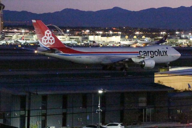 BOEING 747-8 (LX-VCL)