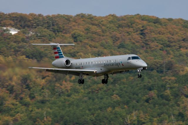 Embraer ERJ-145 (N665BC)