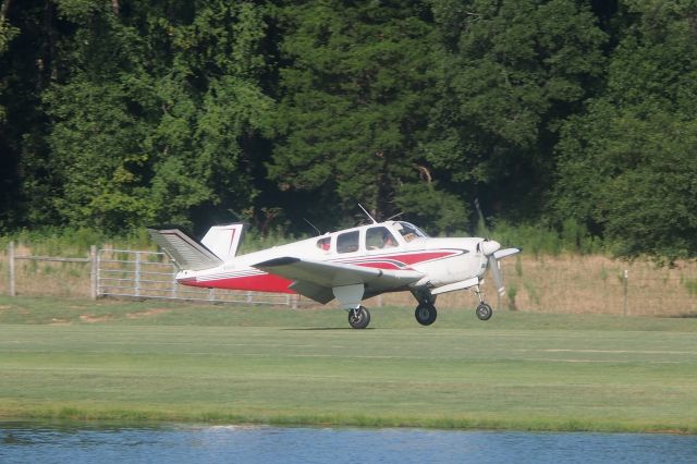 Beechcraft 35 Bonanza (N5839C)