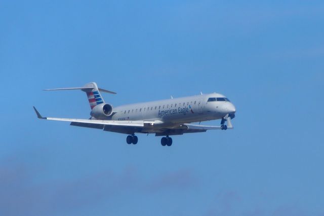 Canadair Regional Jet CRJ-200 (N703SK)