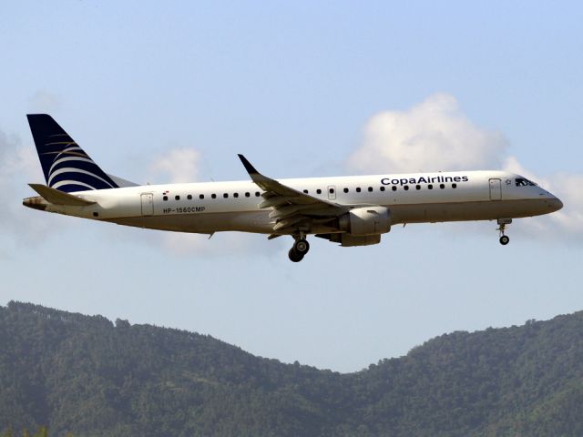 Embraer ERJ-190 (HP-1560CMP)