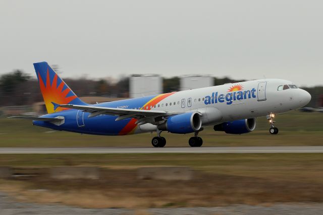 Airbus A320 (N258NV) - 'Allegiant 2106' departing back to Orlando