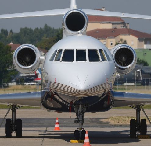 Dassault Falcon 900 (M-JMMM)