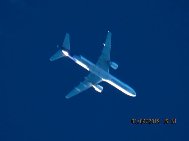 Boeing 757-200 (N785FD)