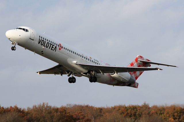 Boeing 717-200 (EI-FBJ)