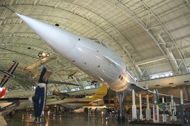 — — - Udvar-Hazy Center 