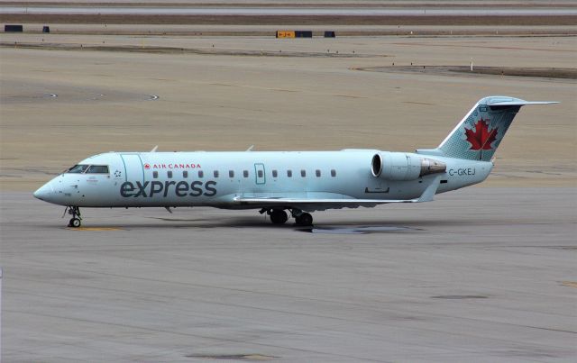 Canadair Regional Jet CRJ-200 (CK-GEZ)