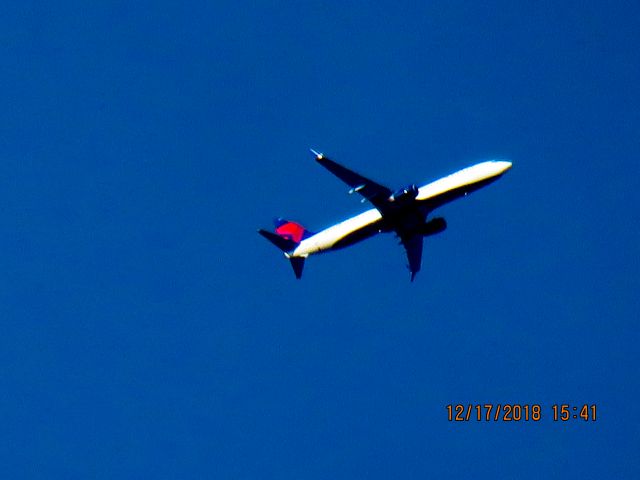 Boeing 737-900 (N854DN)
