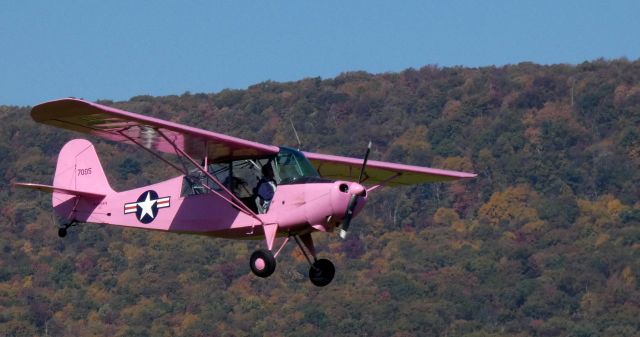 N4008A — - On short final is this 1947 Aeronca 7BCM Champion from the Autumn of 2022.