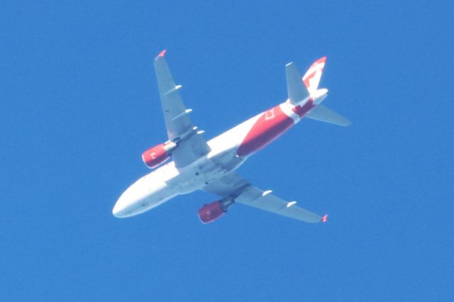 Airbus A319 (C-GITP) - C-GITP Airbus A-319-114 Air Canada Rouge AC1976 Altitude 6034 Mètres Vitesse 882 Km/H Survolant le fleuve St-Laurent QC. à Lavaltrie le 14-06-2024 à 18:25.