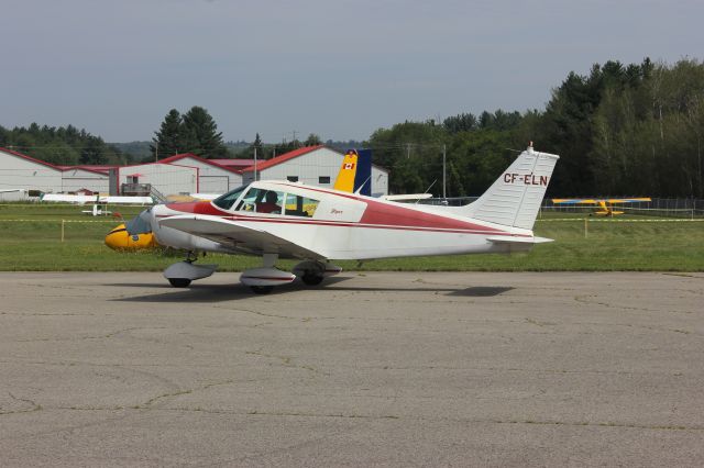 Piper Cherokee (C-FELN) - Piper Cherokee CF-ELN Aéroport de Lachute CSE4 QC. 25-08-2018