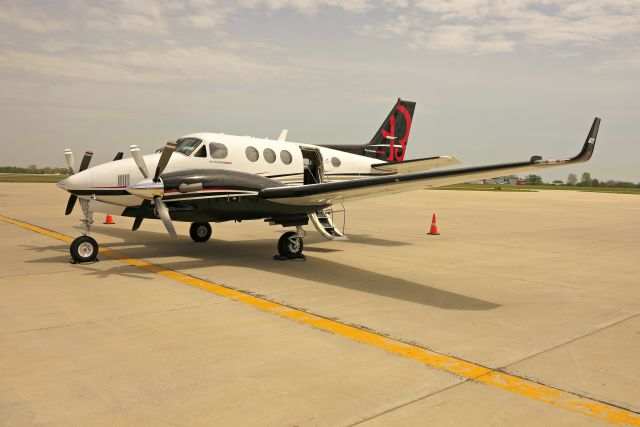 Beechcraft King Air 90 (N296KA)