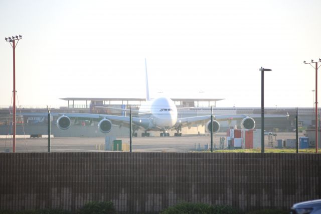 Airbus A380-800 (A6-EVL)