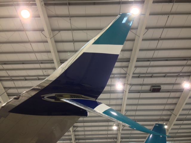 Boeing 737-800 (C-GWRG) - New Winglet!