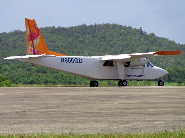 ROMAERO Islander (N906GD)