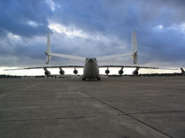 Antonov An-225 Mriya (UR-82060)