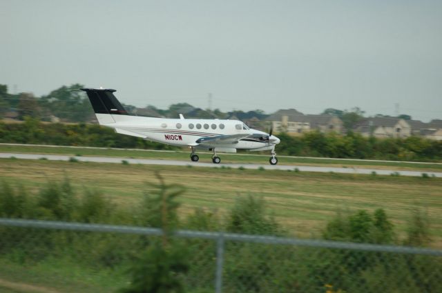 Beechcraft Super King Air 200 (N10CW)