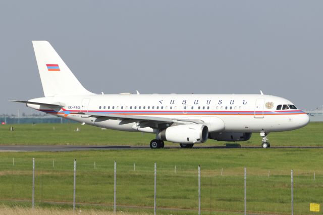 Airbus A319 (EKRA01) - Departing Stansted Airport.