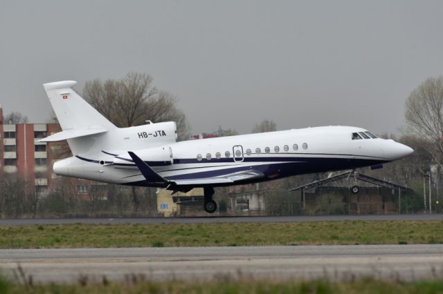 Dassault Falcon 900 (HB-JTA)