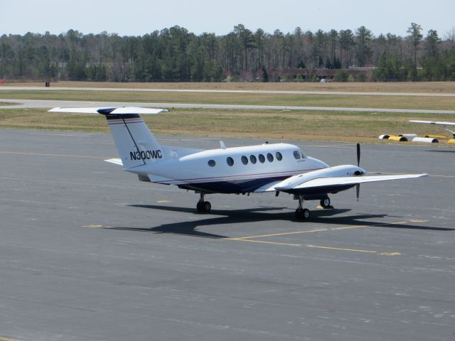 Beechcraft Super King Air 200 (N300WC) - A very nice King Air sitting on the tarmac!