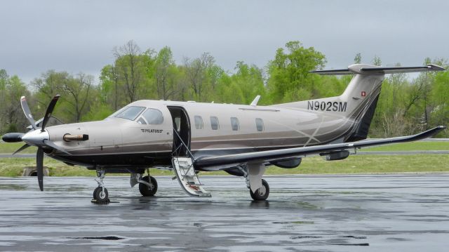 Pilatus PC-12 (N902SM)