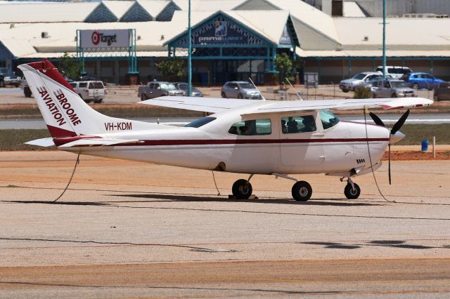 Cessna Centurion (VH-KDM)