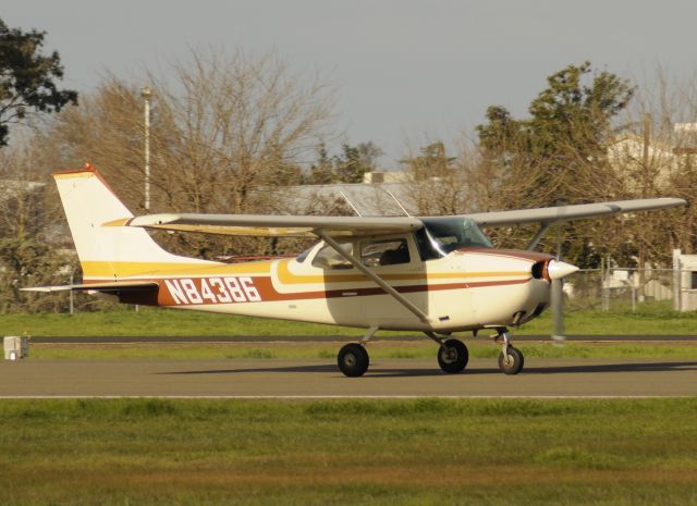 Cessna Skyhawk (N84386) - "Fuzzy" Mitchell departs runway one-two at Merced Regional Airport (KMCE)