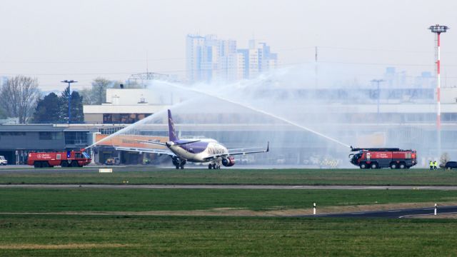 PH-FNS — - First Flight to SXF