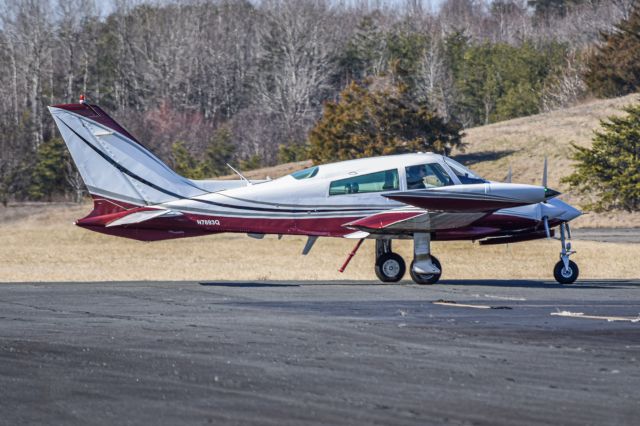 Cessna 310 (N7893Q)