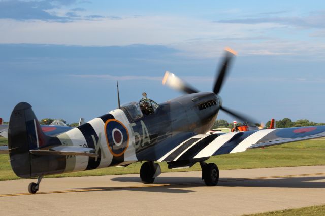 SUPERMARINE Spitfire (C-GYQQ)