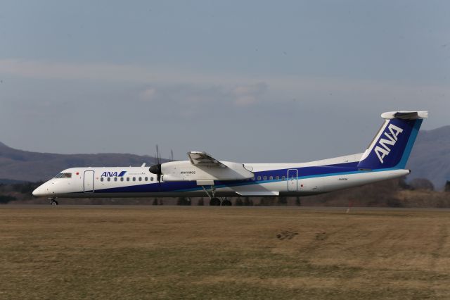 de Havilland Dash 8-400 (JA853A) - 10 April 2016:CTS-HKD.