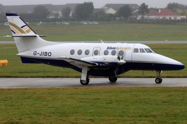 de Havilland Dash 8-400 (G-JIBO)