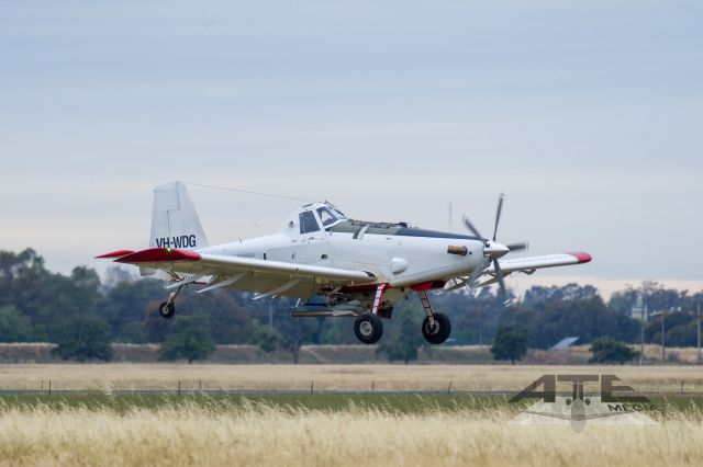 VH-WDG — - VH-WDG coming in to land in runway 24 at Deniliquin Airport 