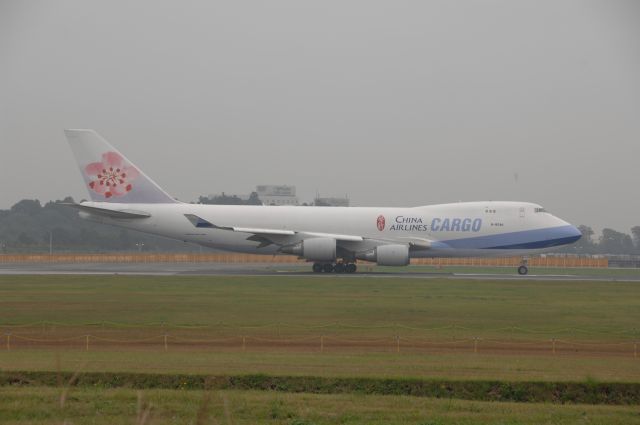 Boeing 747-400 (B-18720) - Departure at Narita Intl Airport R/W16R on 2008/10/26