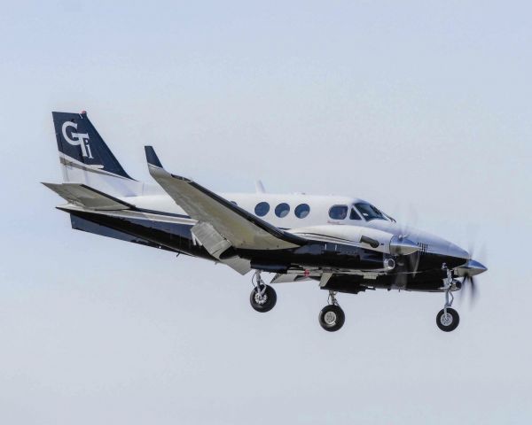 Beechcraft King Air 90 (N528GM)