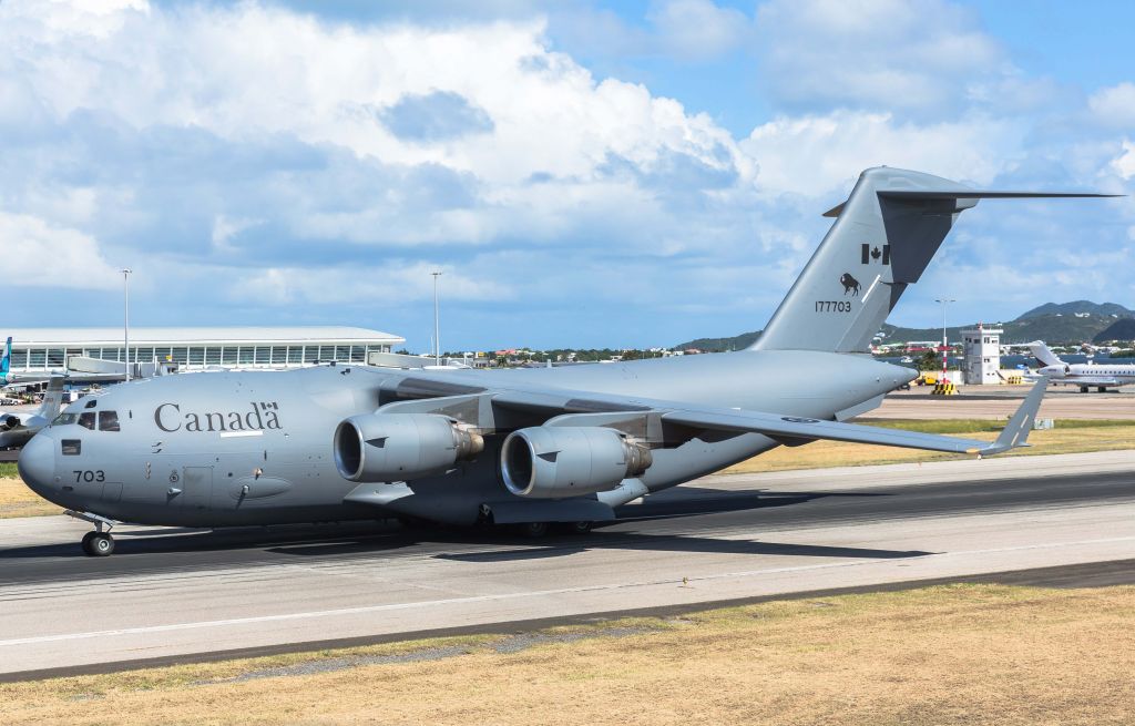 Boeing Globemaster III (17-7703)