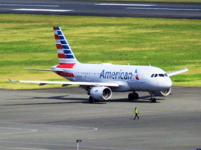 Airbus A319 (N716UW)