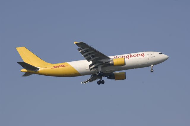 B-LDH — - Final Approach to Narita Intl Airport R/W34L on 2010/5/2