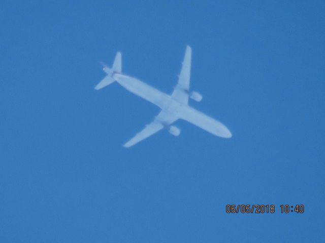 Airbus A321 (N170US)