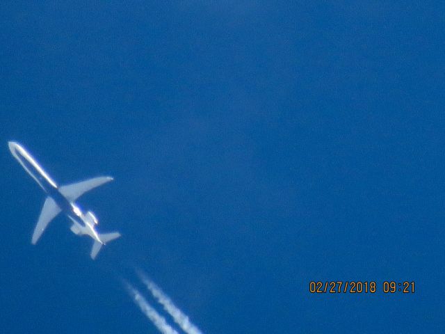 Canadair Regional Jet CRJ-900 (N601LR)