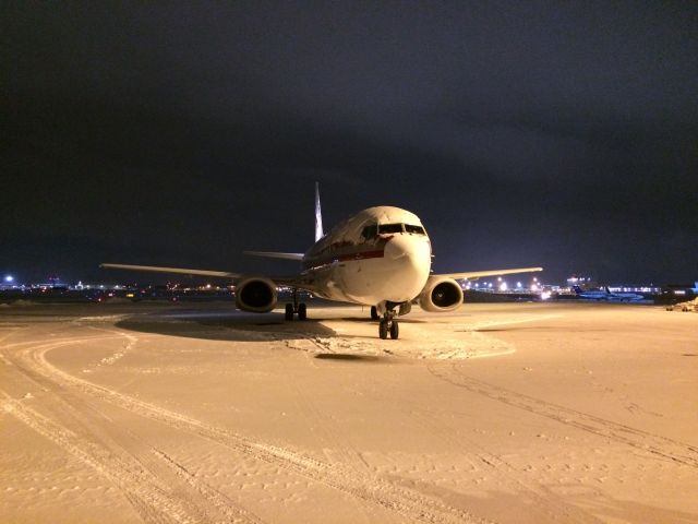 BOEING 737-400 (N730CK)